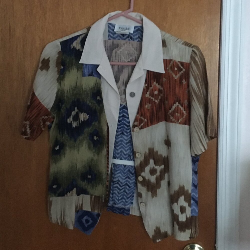 Teddi Short Short Sleeve Button Down Multi Pattern Shirt Size Small